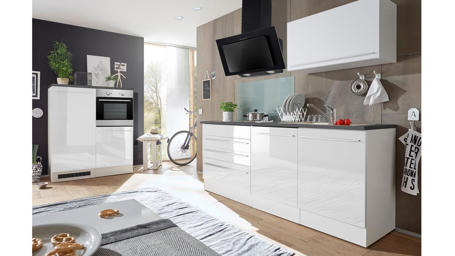 Küchenzeile Mit E Geräten Und Geschirrspüler