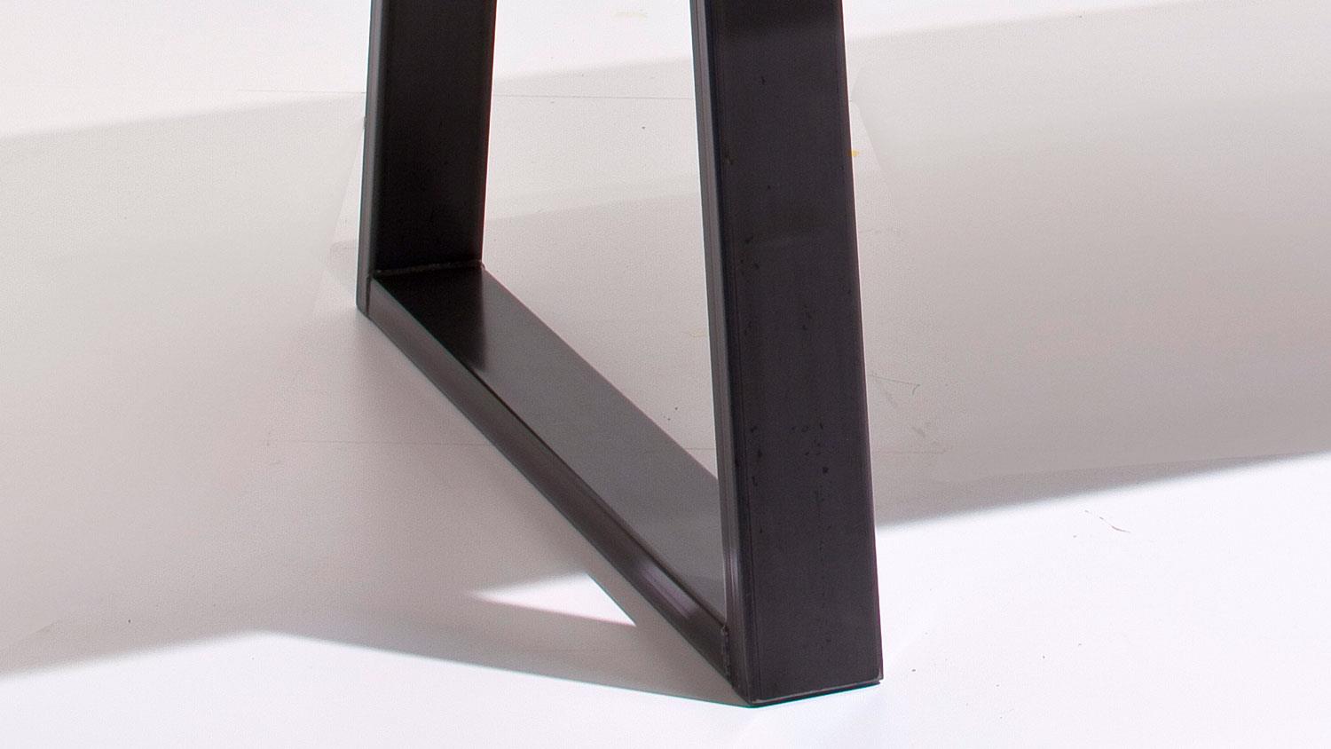 Tisch massiv schwarz RICHMOND Eiche Baumkante 180x100